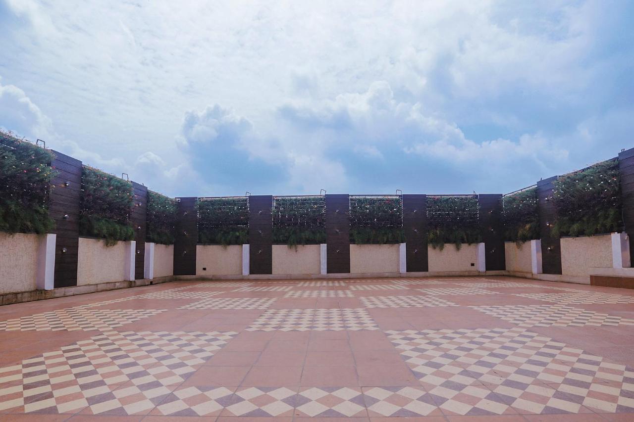 Fabhotel Prime White Cloud Ahmedabad